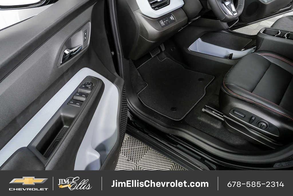 2027 Chevrolet Bolt RS - Photo 7