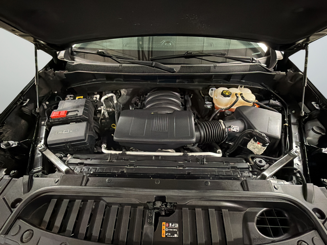 Used 2022 Black Chevrolet LTZ image 40