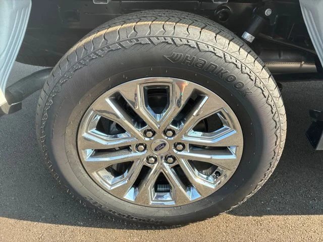 New 2026 White Ford Lariat image 15