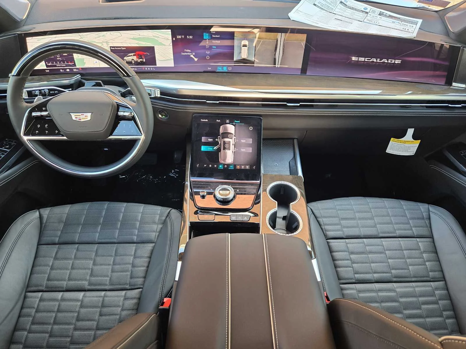 2026 Cadillac Escalade Platinum Sport - Photo 19