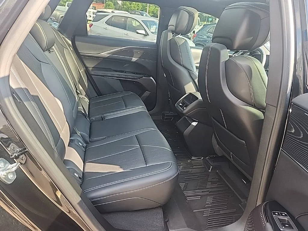 Used 2024 Black Cadillac Luxury image 13