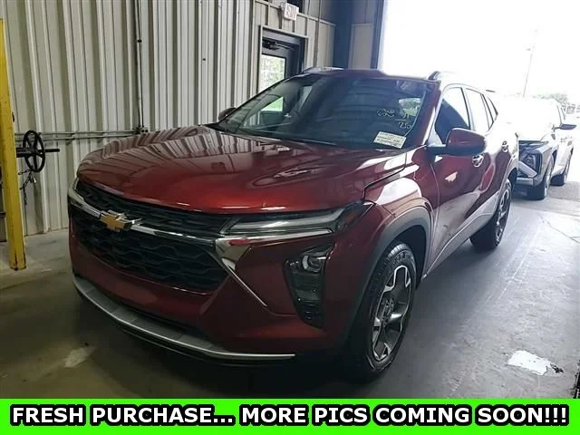 2025 Chevrolet Trax LT's photo