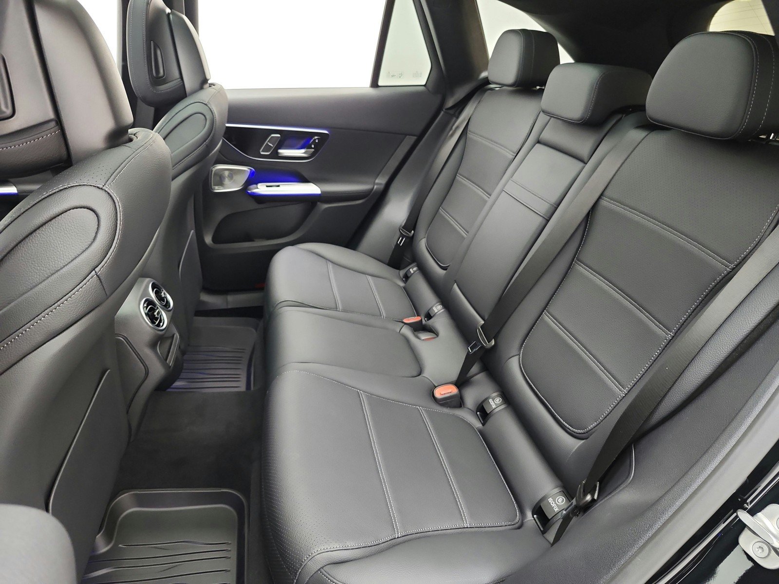 New 2026 Black Mercedes-Benz GLC 300 4MATIC® SUV image 19