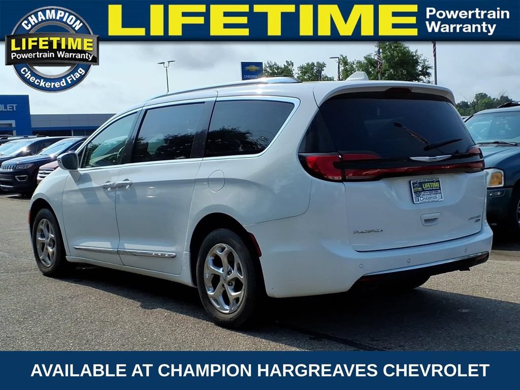 Used 2021 White Chrysler Limited AWD image 9