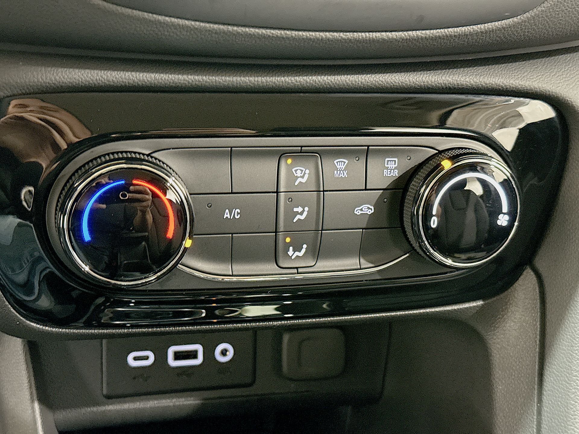 Used 2023 Cinnabar Metallic Buick Preferred image 17