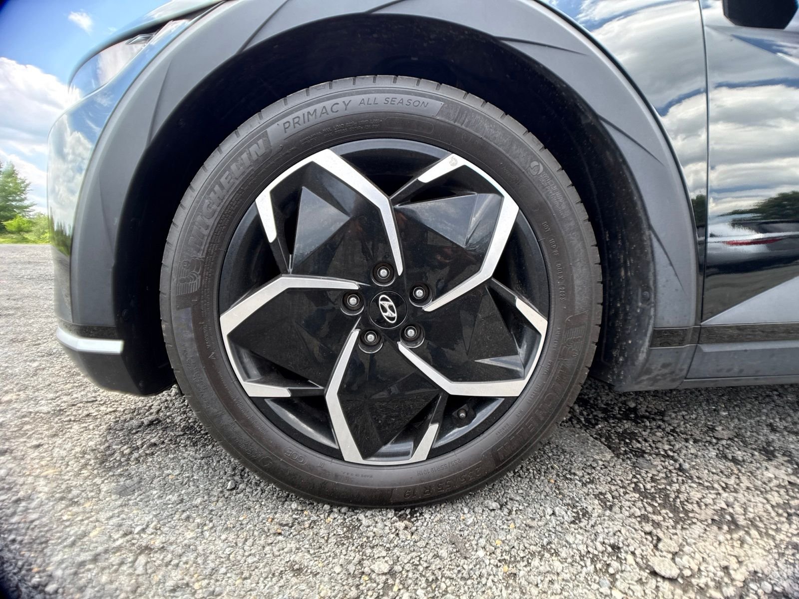 Used 2024 Black Hyundai SEL image 26