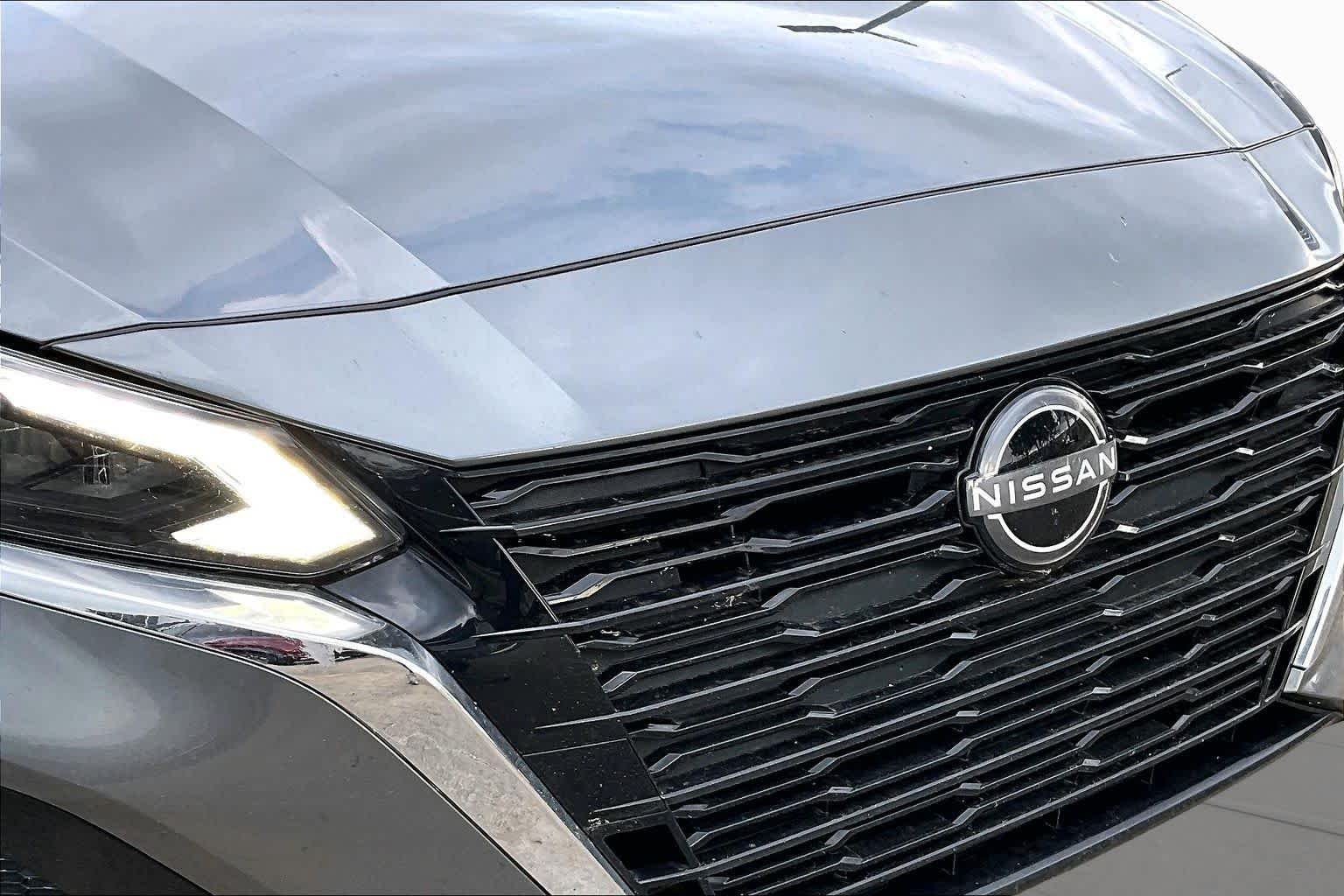 Used 2025 Gun Metallic Nissan SV image 29