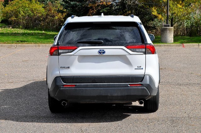 Used 2023 White Toyota LE image 4