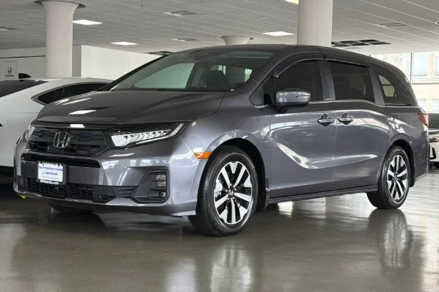Used 2026 Modern Steel Metallic Honda EX-L image 11