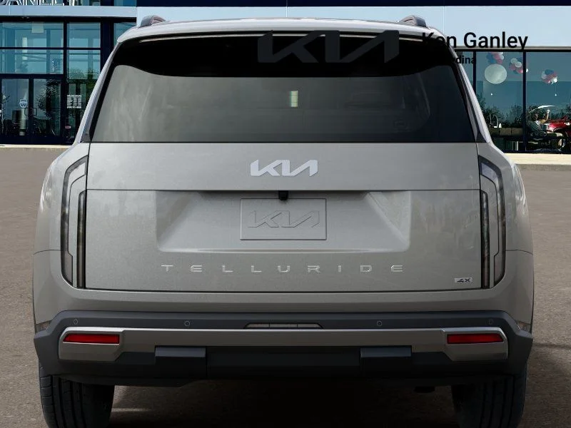 New 2027 Ivory Silver Kia S image 13