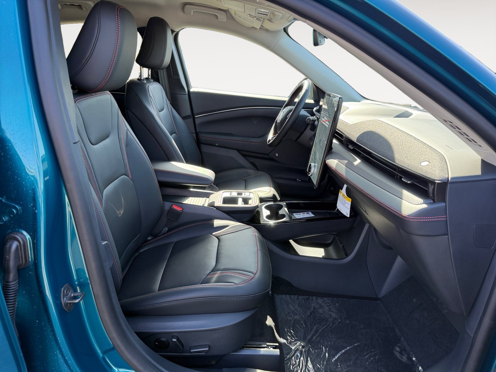 New 2026 Adriatic Blue Metallic Ford Premium image 19