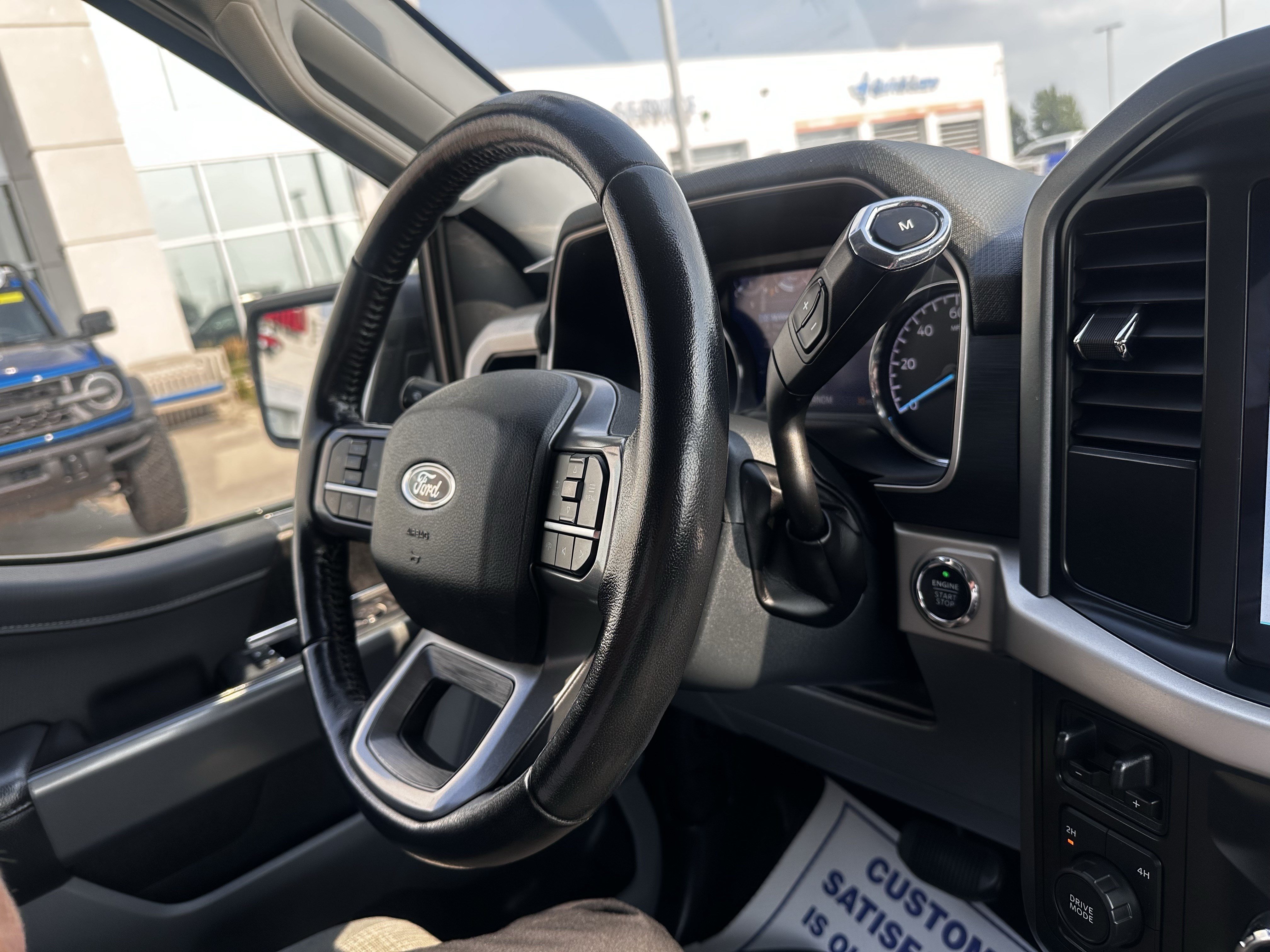 Used 2021 Velocity Blue Metallic Ford XLT image 17