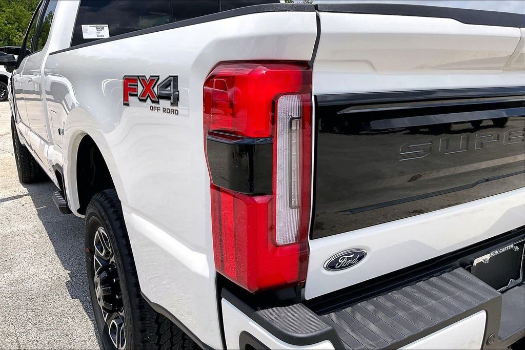 New 2026 Star White Metallic Tri-Coat Ford Platinum image 14