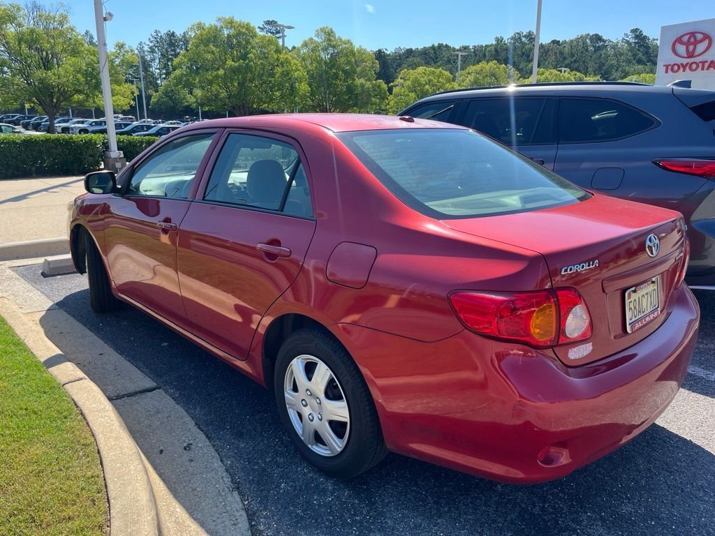 Used 2009 Red Toyota LE image 2