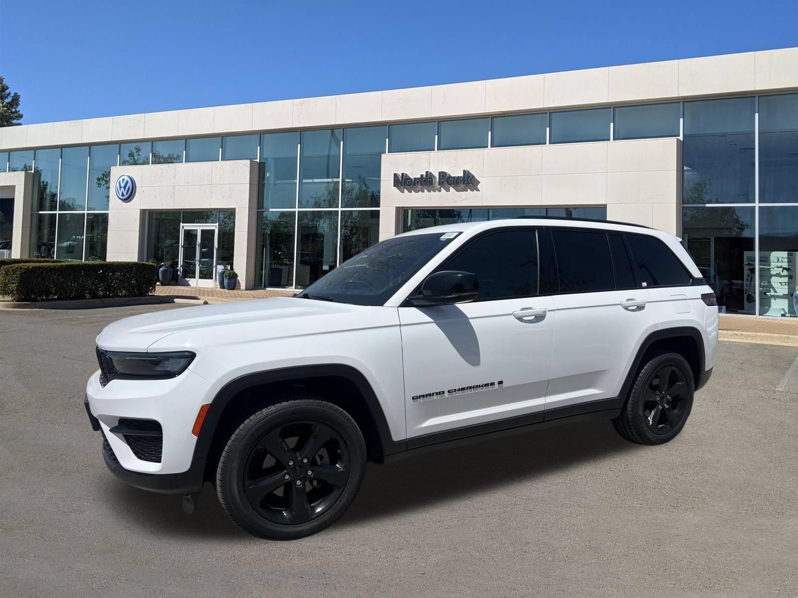 Used 2023 Bright White Clearcoat Jeep Altitude image 1