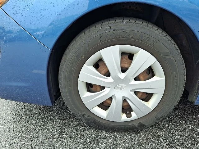 Used 2016 Blue Subaru 2.0i image 11