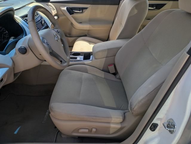 Used 2014 White Nissan 2.5 SV image 11
