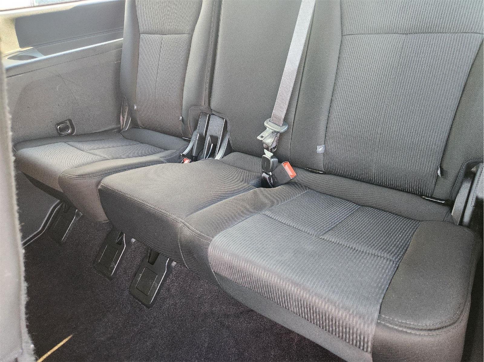 2019 Ford Expedition photo 32 of 34