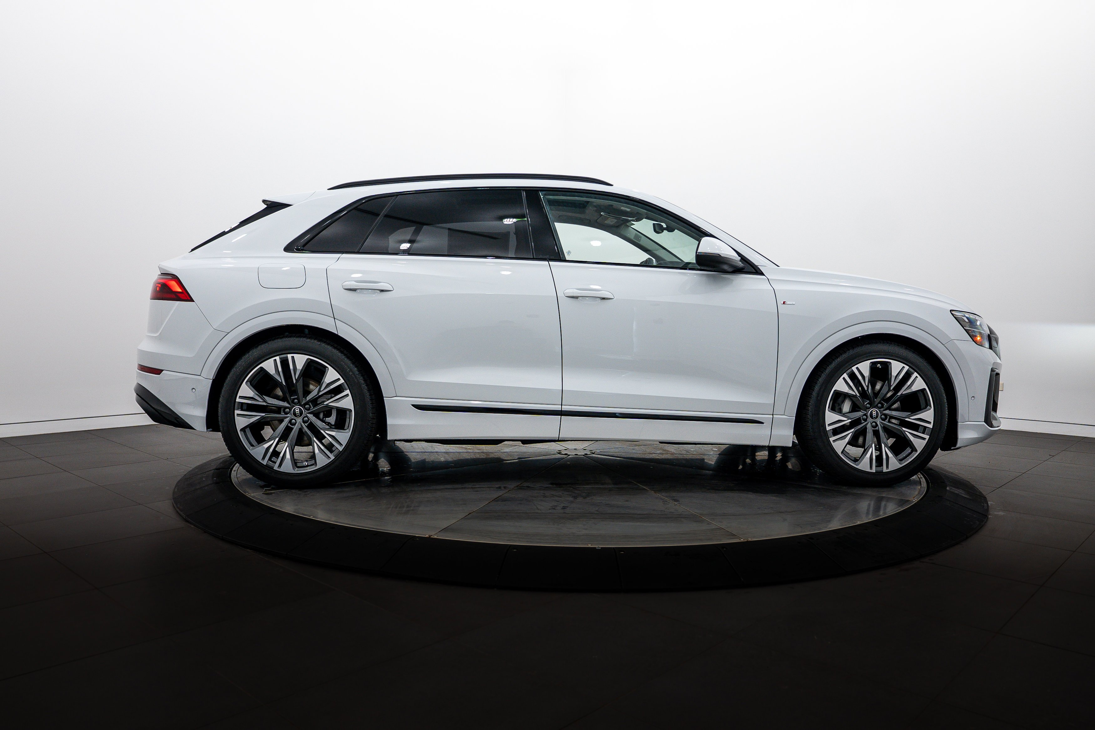 New 2026 Glacier White Audi Prestige image 3