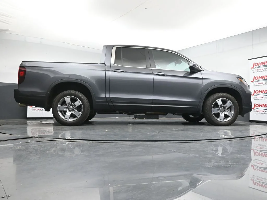 Used 2024  Honda RTL image 38