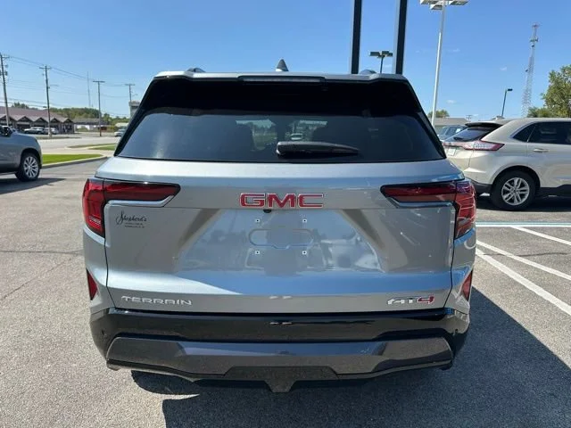 2026 GMC Terrain AT4 - Photo 15