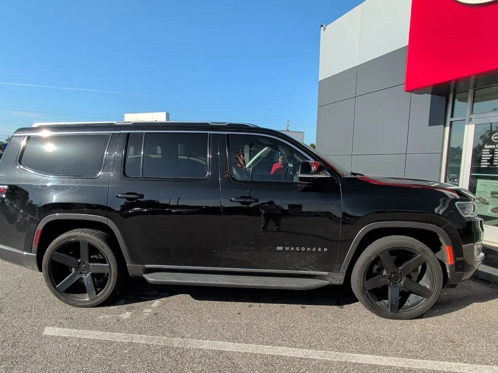 Used 2022 Black Jeep Series II image 3