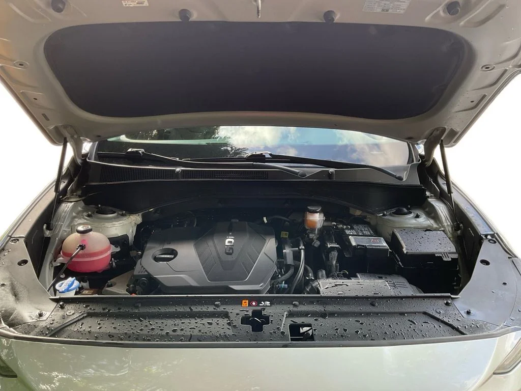 Used 2023 Silver Hyundai SEL image 14