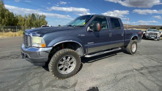 Used 2004 Blue Ford XL image 4