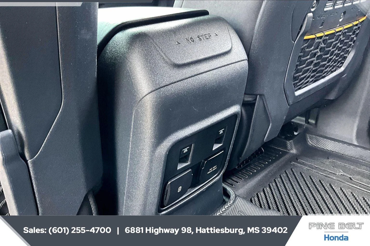 Used 2023 Carbonized Gray Ford Badlands Advanced image 25