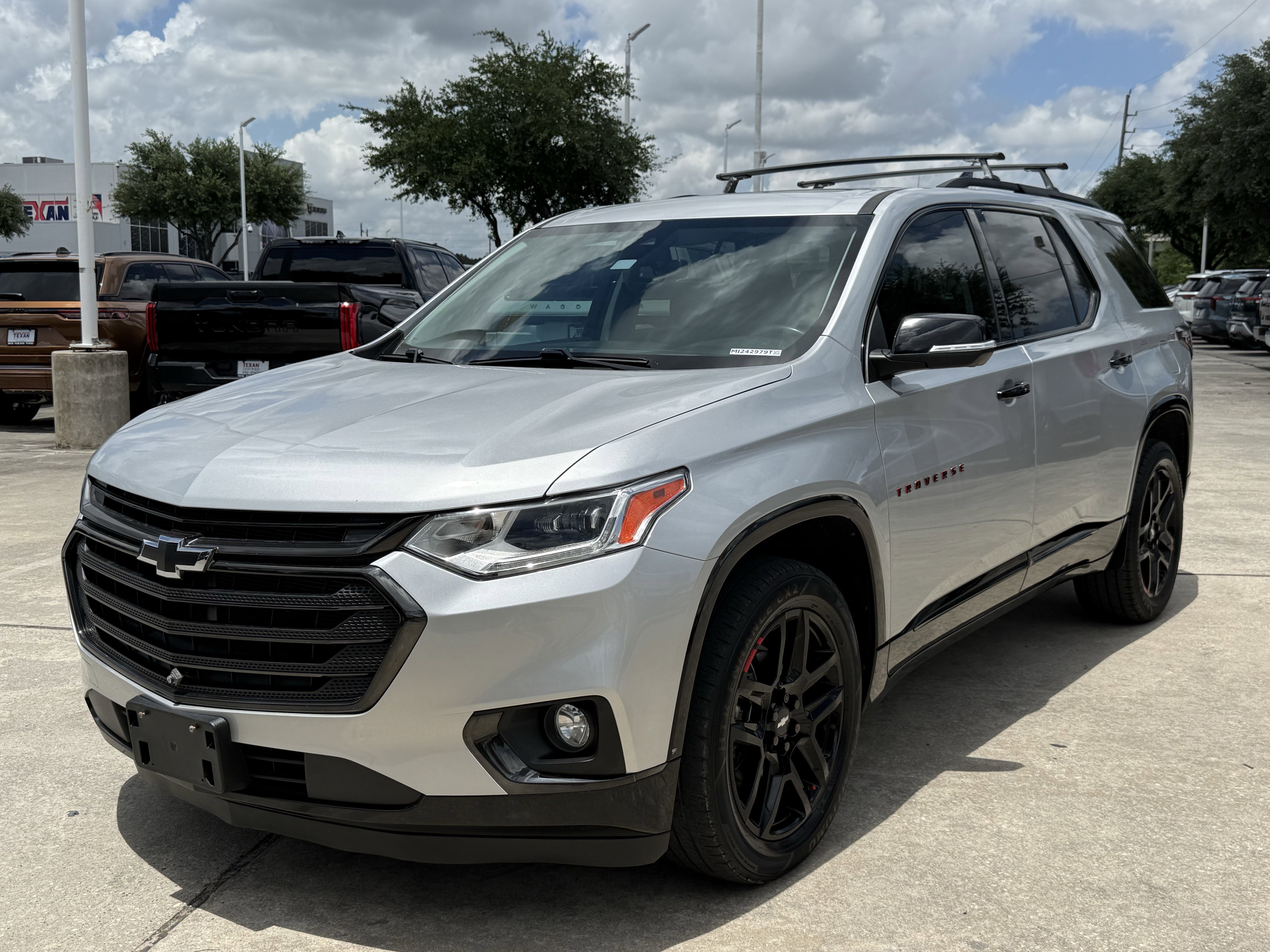 Used 2021 Silver Ice Metallic Chevrolet Premier image 8