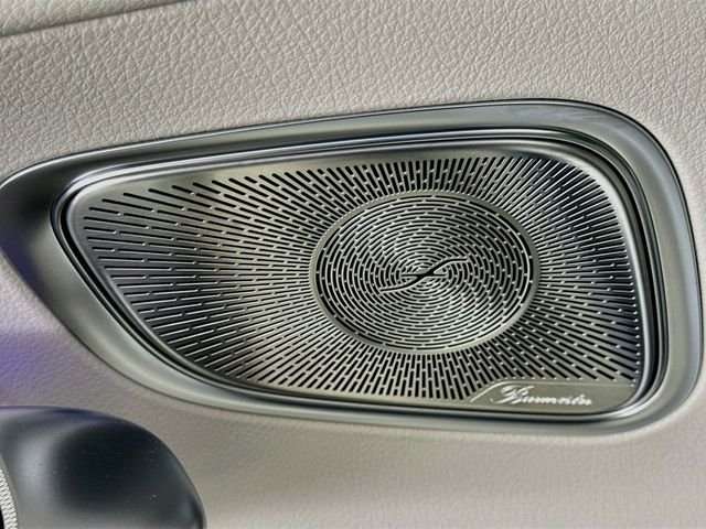 New 2027 Polar White Mercedes-Benz GLC 300 image 19