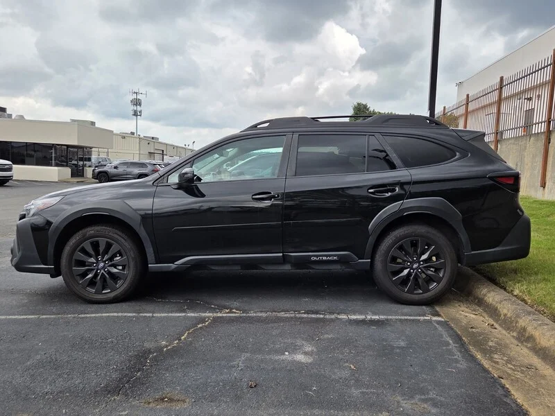 Used 2023 Crystal Black Silica SUBARU ONYX EDITION image 2