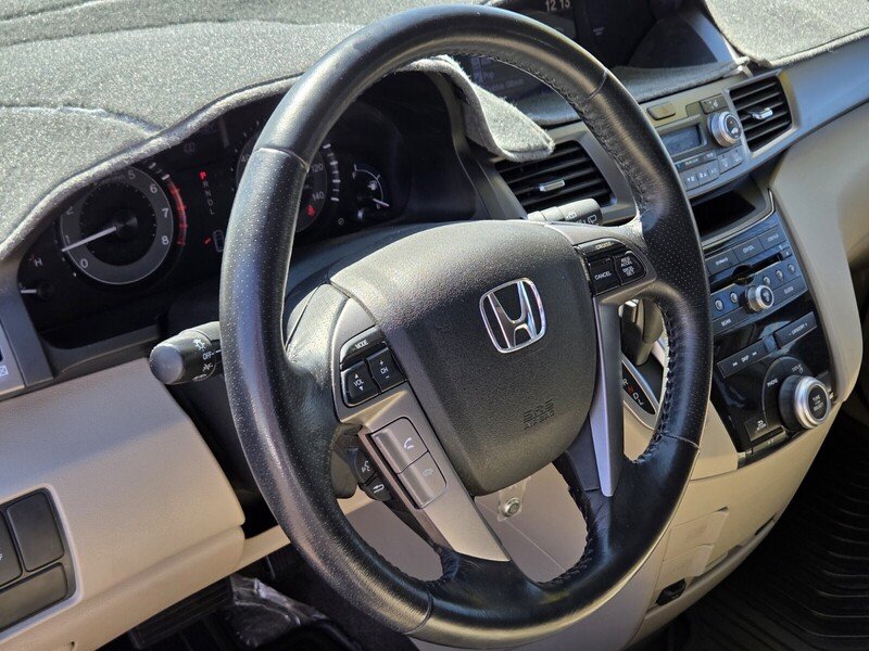 Used 2013 BURGUNDY Honda 5DR EX-L image 22