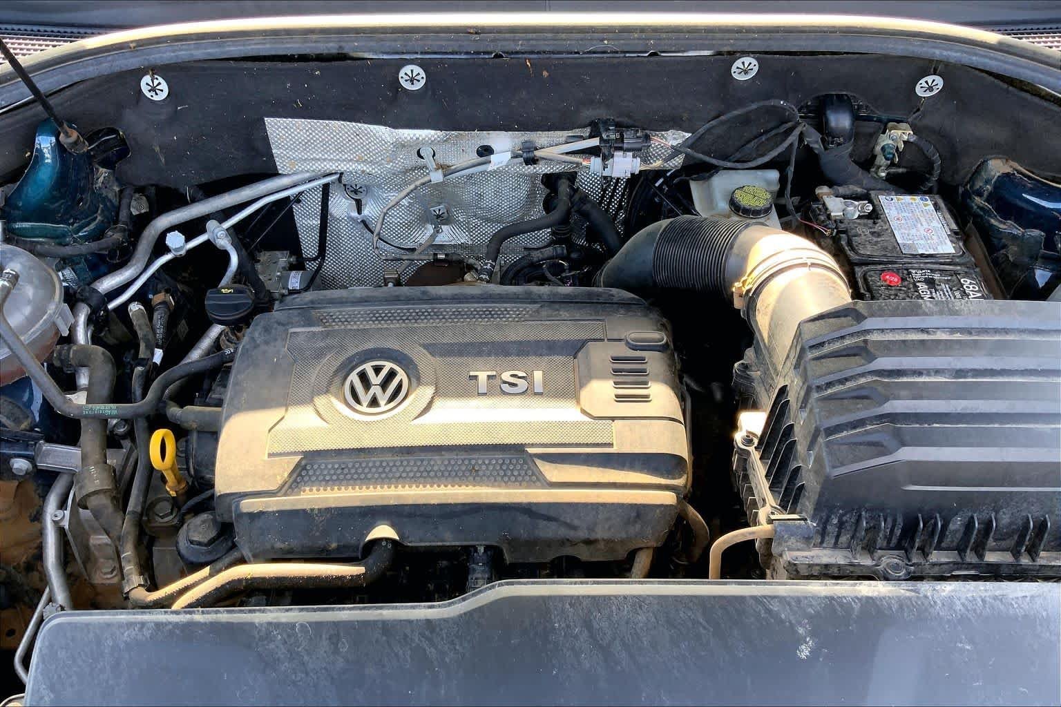Used 2023 Tourmaline Blue Metallic Volkswagen 2.0T SE w/Technology image 32