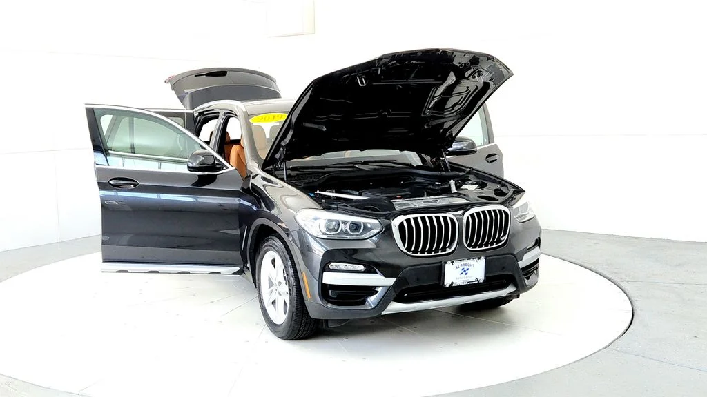 Used 2019 Gray BMW xDrive30i image 9