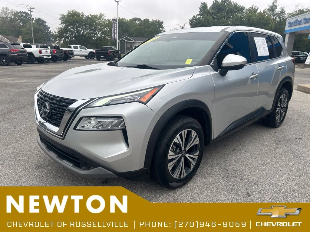 Used 2023 Brilliant Silver Metallic Nissan SV image 3