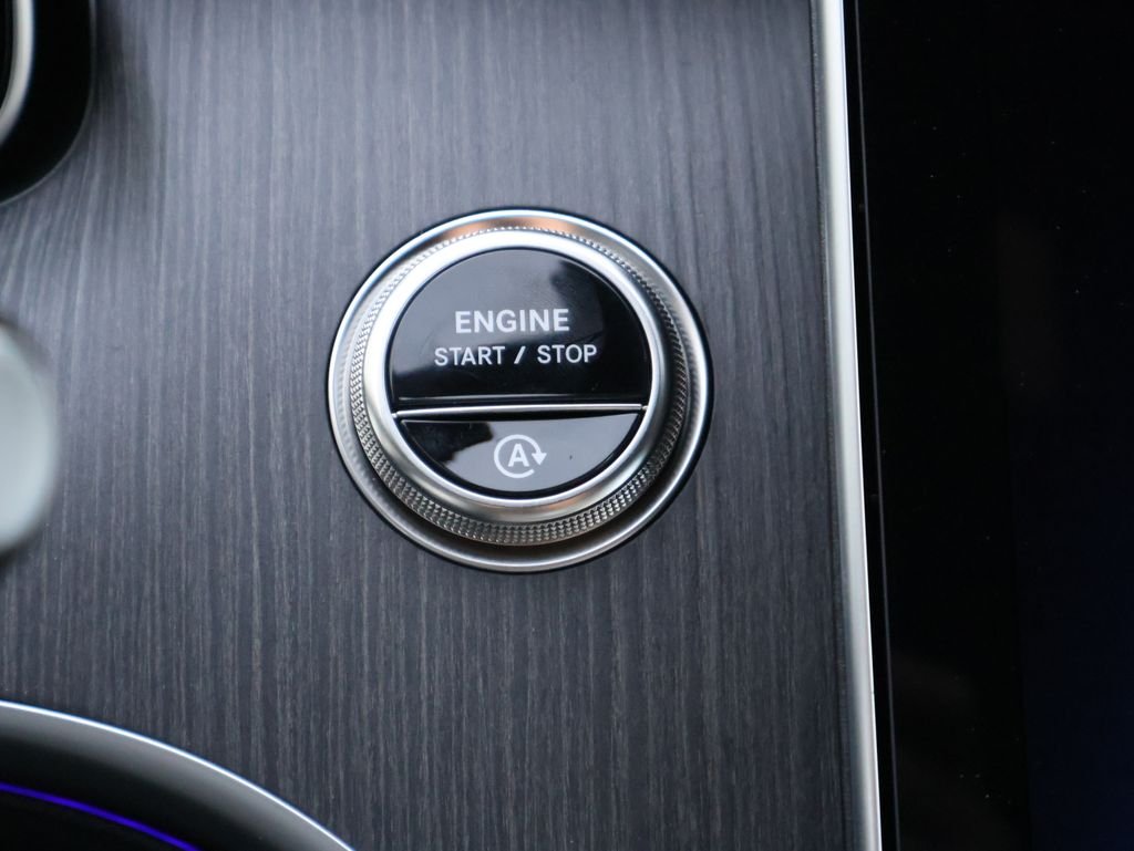 New 2026 Twilight Blue Metallic Mercedes-Benz C 300 image 29