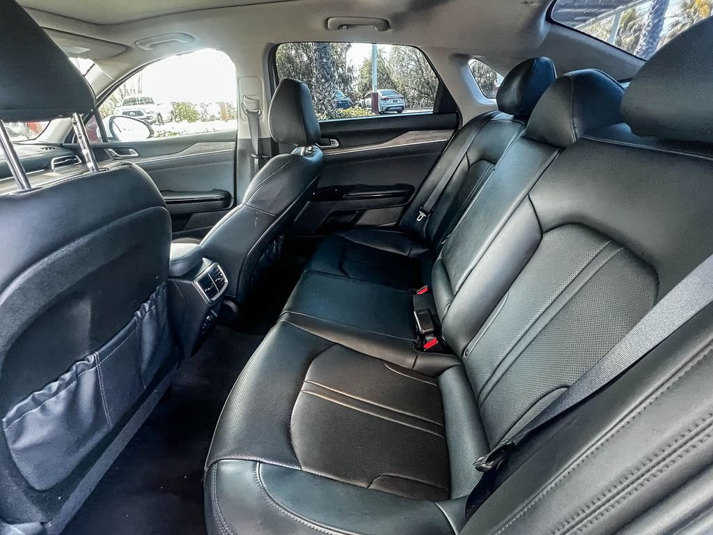 Used 2024 White Kia EX image 17
