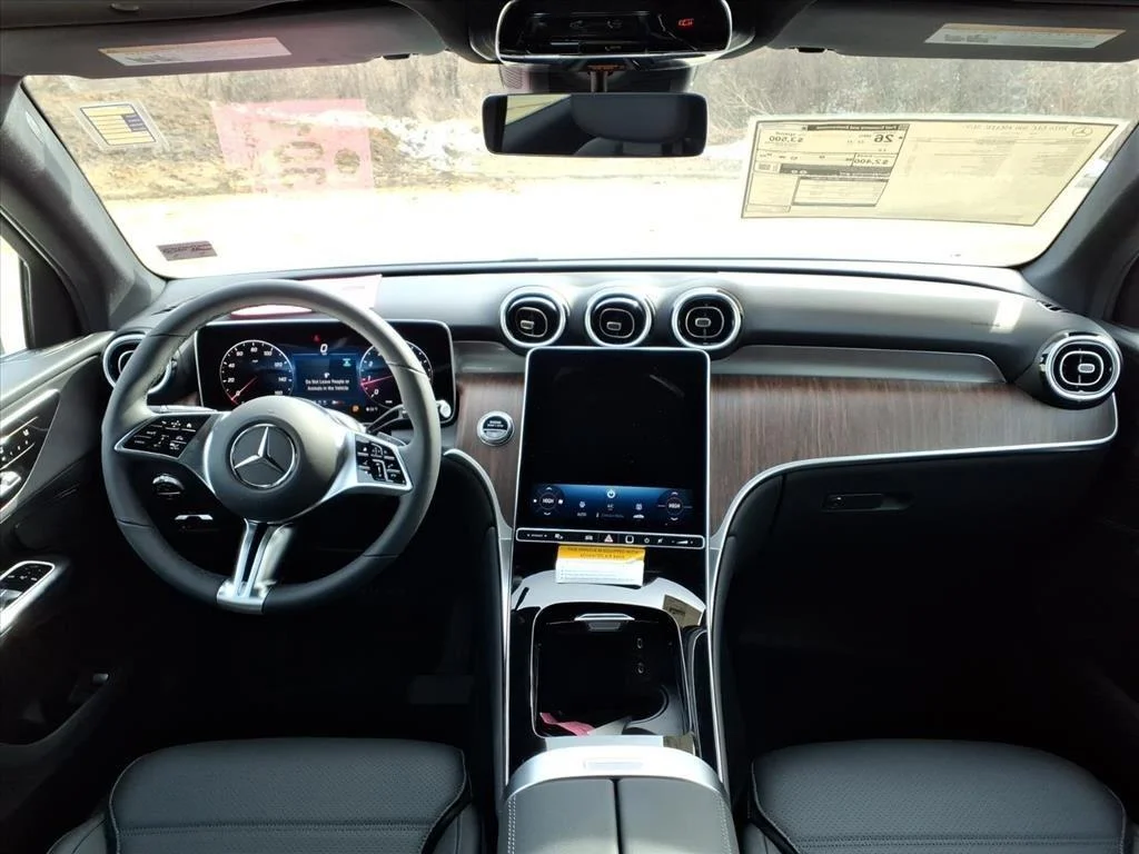 New 2026 WHITE Mercedes-Benz GLC 300 image 22