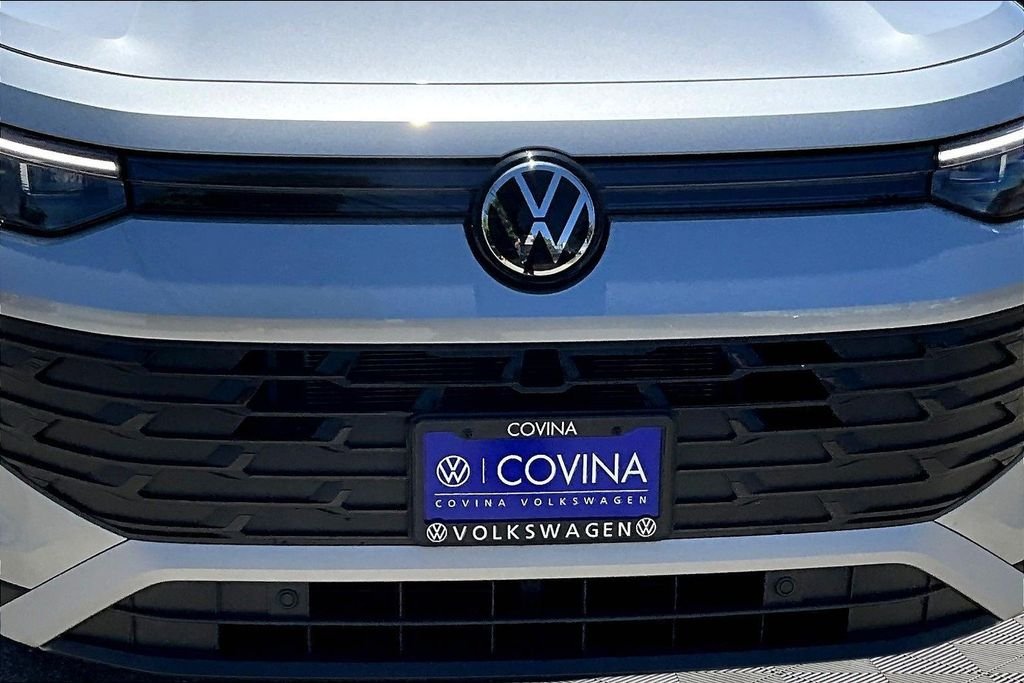 New 2026 Silver Volkswagen 2.0T SE image 33