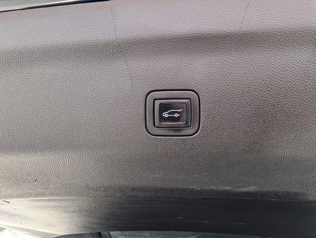 Used 2023 Black Chevrolet Premier image 16