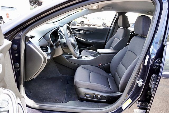 Used 2023 Gray Chevrolet LT image 12