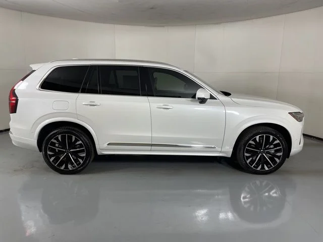 2026 Volvo XC90 Plus - Photo 9