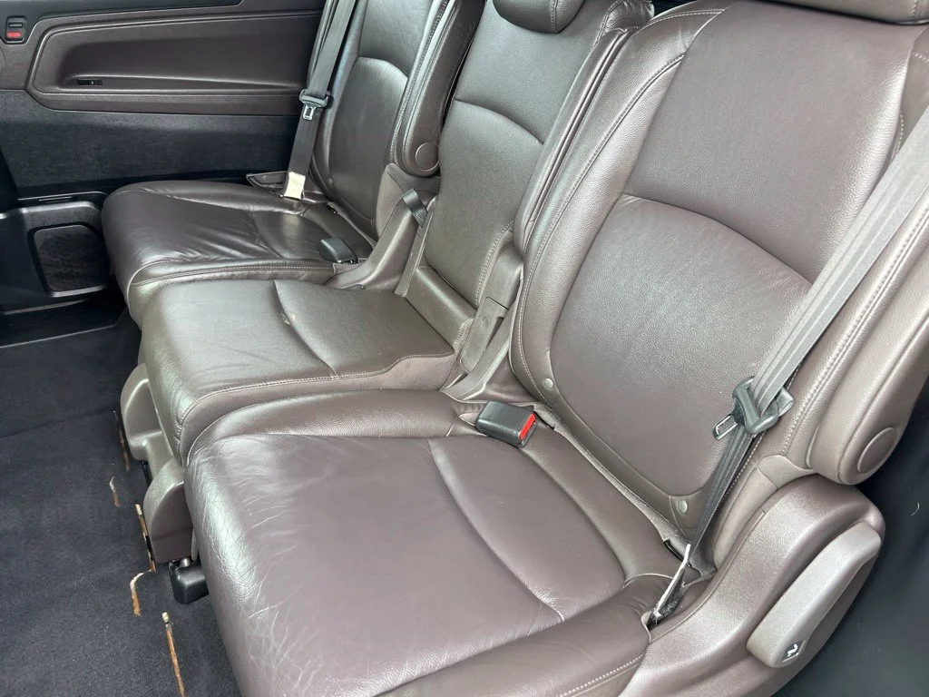 Used 2018 Forest Mist Metallic Honda Touring image 26