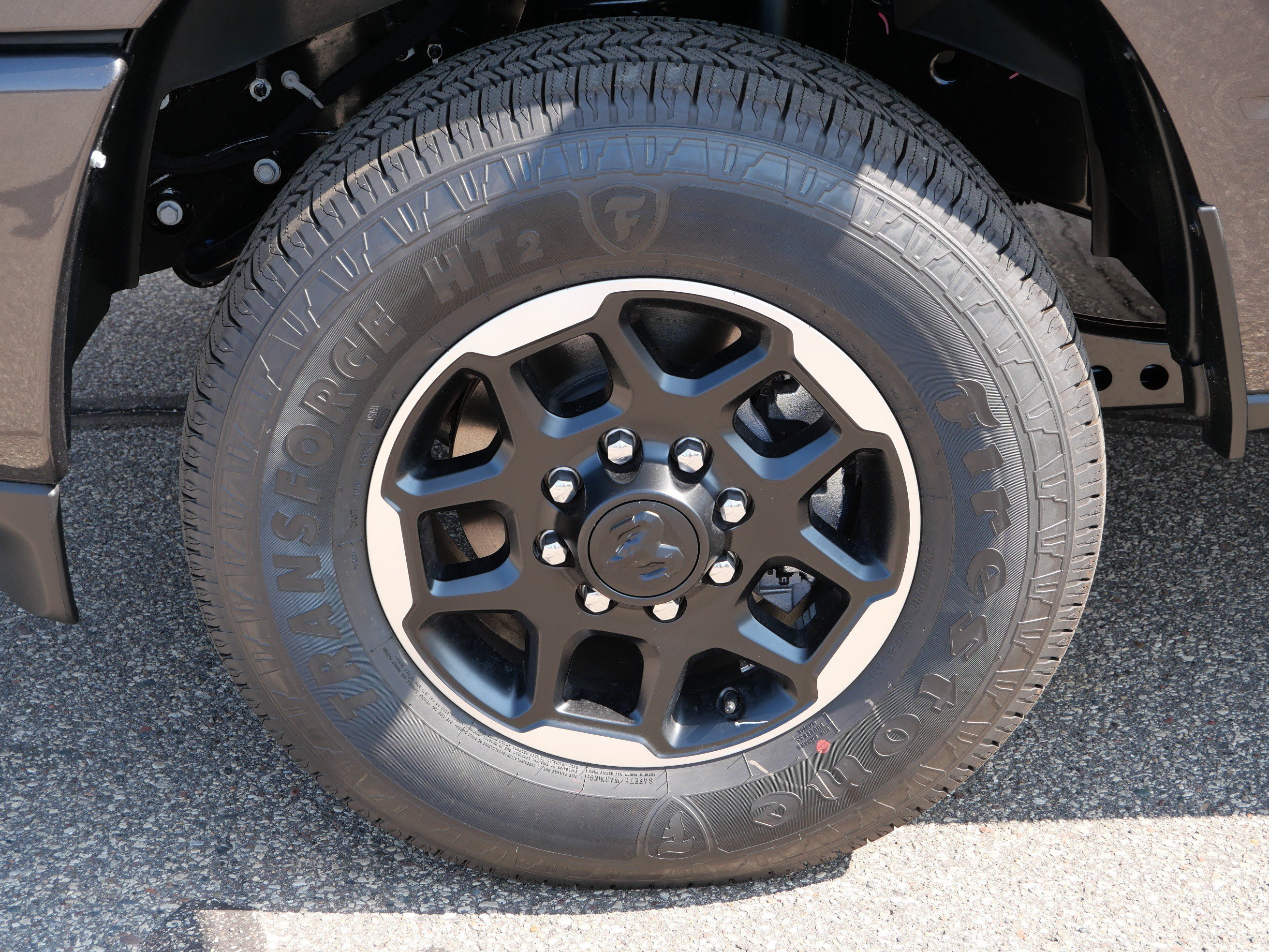 New 2026 Granite Crystal Metallic Clear-Coat Exterior Paint RAM Laramie image 6