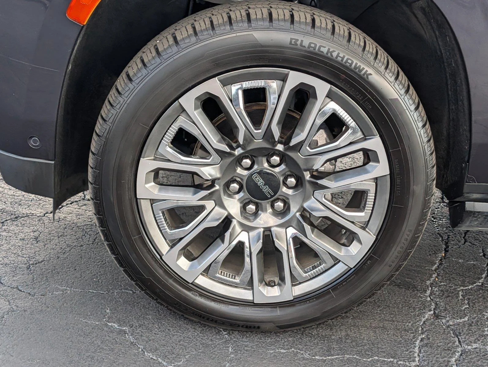 Certified Used 2023 TITANIUM RUSH METALLIC GMC Denali Ultimate image 9