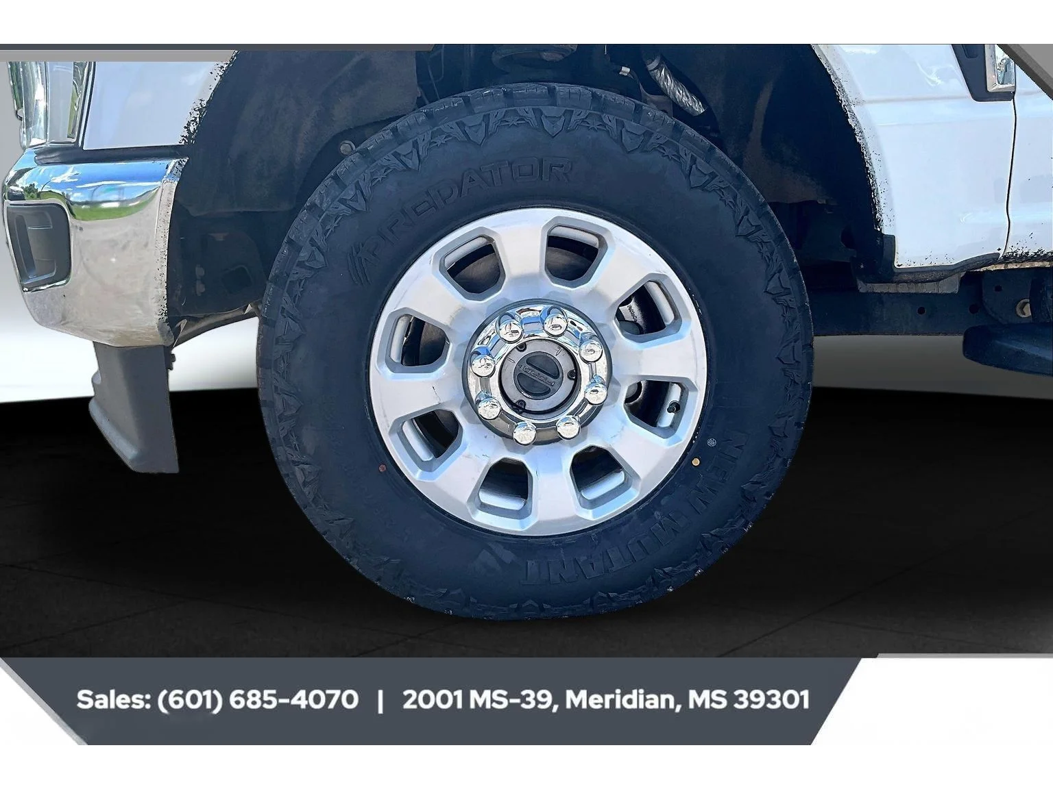 Used 2023 Oxford White Ford XLT image 7