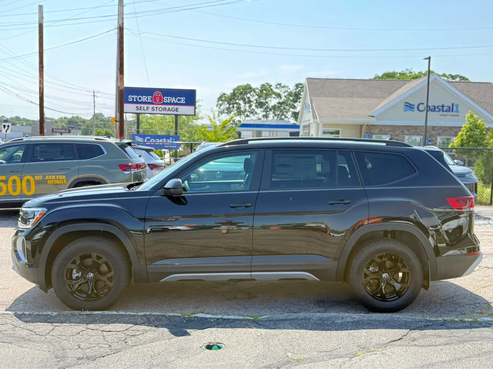 New 2026 Deep Black Pearl Volkswagen 2.0T Peak Edition image 4