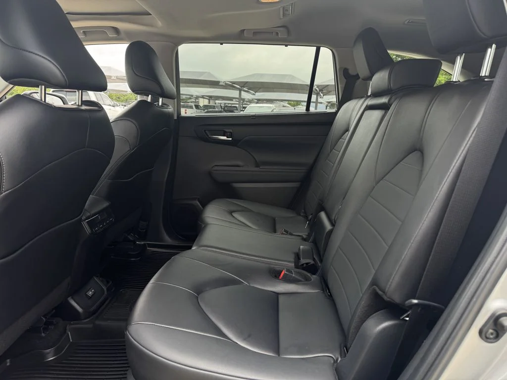 Used 2024 Silver Toyota XLE image 28