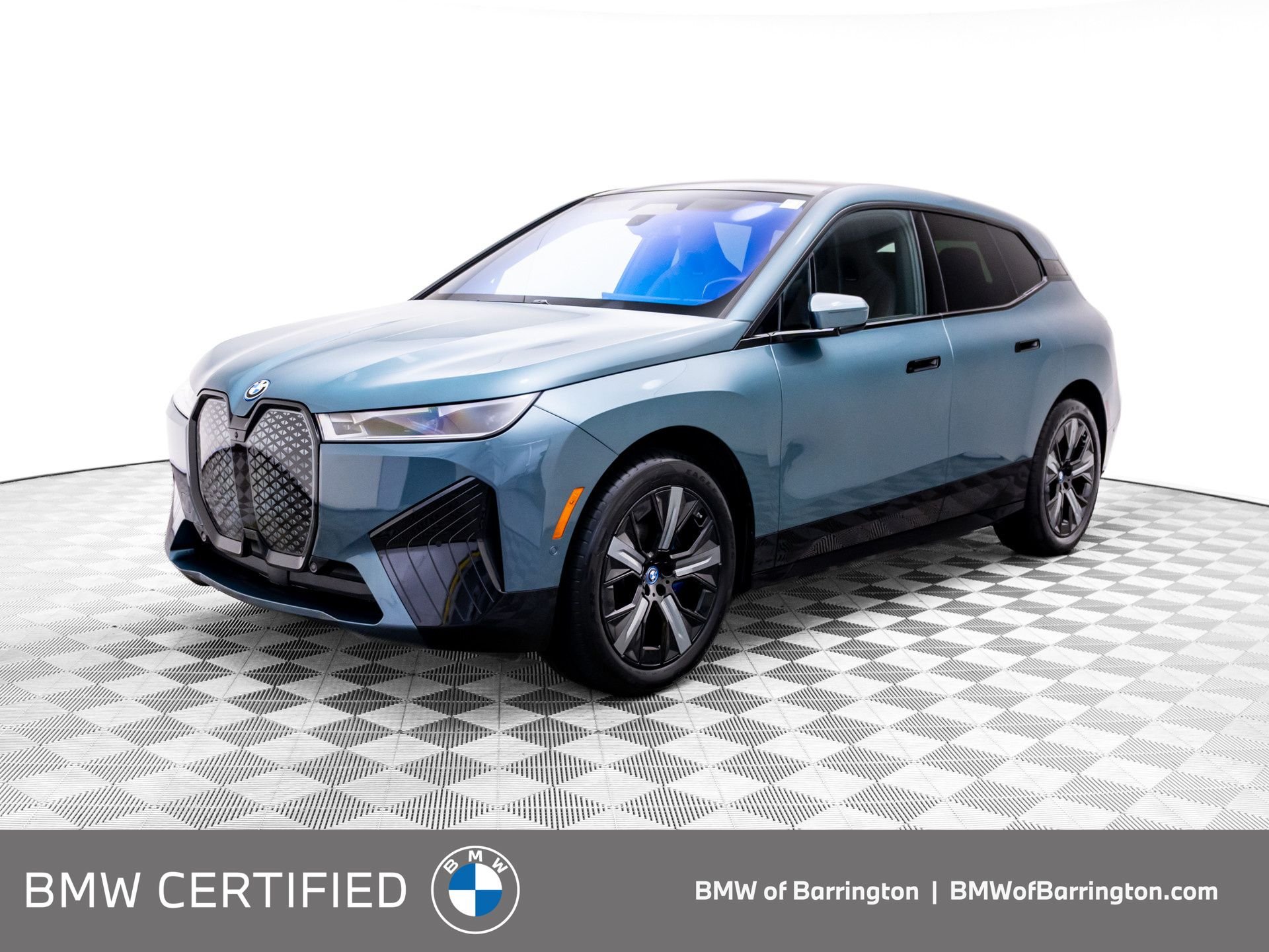 2024 BMW iX xDrive50's photo